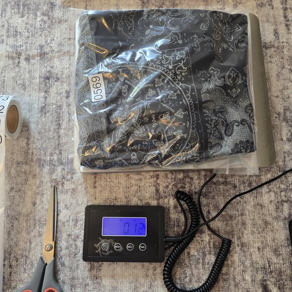 LuLaRoe Jogger Pants Women Small Black Gray JAX Bandana Paisley Patchwork Lounge - Picture 10 of 10